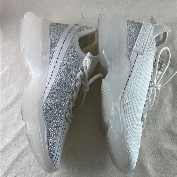 Steve Madden Women's White Athletic Sneakers Size 9 - Picture 11 of 12